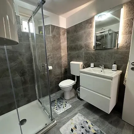 Vila Aurora Labinci
